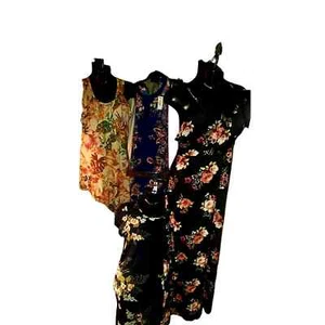 SPRING SALE! LOT 8 - Size Large 4 Dresses - Cotton & Spandex Beauties! - Picture 1 of 8