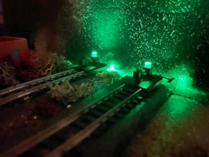 N Scale ATLAS LIGHTED Track Bumpers, Priced per Single Unit - Picture 1 of 6