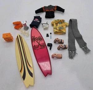 Bratz Zubehör Mixer Kleidung Füße Make-up Surfbretter viel Zubehör - Bild 1 von 6