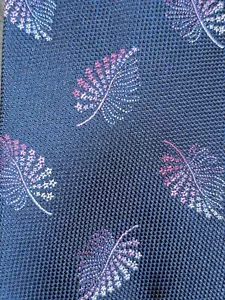 Thomas Pink 100% silk tie leaf pattern woven in England - Imagen 1 de 6