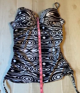 Love your assets by Sara Blakely spanx black white tankini top swim size M - Picture 1 of 6