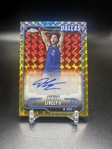 2024-25 Topps Chrome Dereck Lively Gold Geometric Auto /50 - Picture 1 of 2