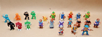 Lote Mixto De Colección De Mini Figuras Soma Lote De 23 Robots, Ninjas, Robin Hood, + Foto 1 de 4