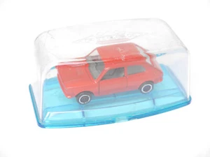 SEAT 127 en rojo rojo rojo rosa rojo, Pilen en caja 1:43 embalaje original - Imagen 1 de 5