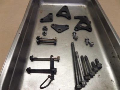 Yamaha V Star 650 XVS650 2006 soportes y pernos de montaje del motor Foto 1 de 4