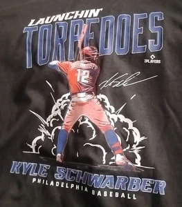 Launching Torpedoes Kyle Schwarber Philadelphia Phillies T-Shirt 3XL XXXL Neu - Bild 1 von 3