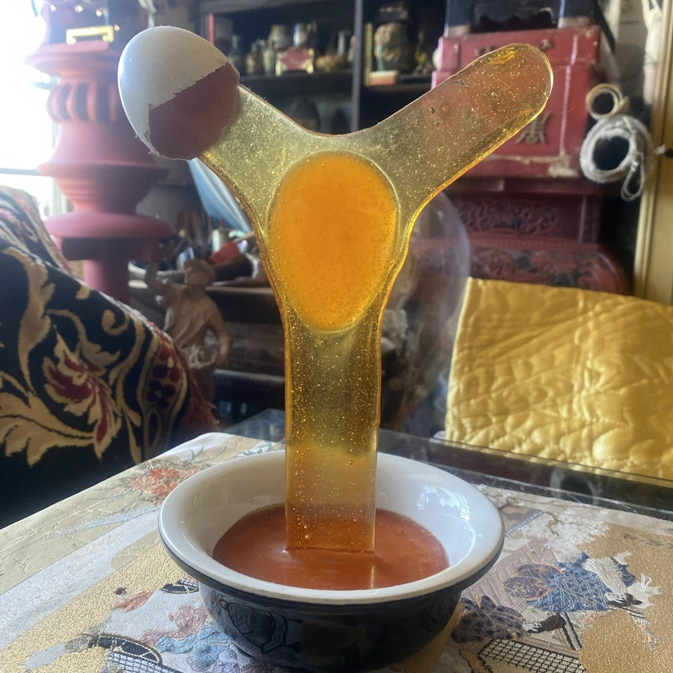 Rara Escultura Vintage 1978 Frozen Moments Real Egg Shell Resina Geoffrey Rose 🥚 - Imagem 1 de 4