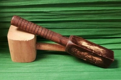 Lote de 2 mazos de trabajo vintage de madera y cuero Foto 1 de 4