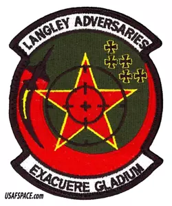 USAF 1ER GRUPO DE OPERACIONES -1 OG-ACC-F-22 Raptor - LANGLEY ADVERSARIOS - PARCHE VEL - Imagen 1 de 4