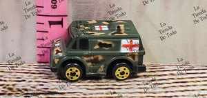 Micromáquinas Micro máquinas militares ejército furgoneta Cruz Roja - Imagen 1 de 7