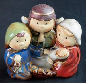 Pequeño belén de porcelana - Imagen 1 de 4