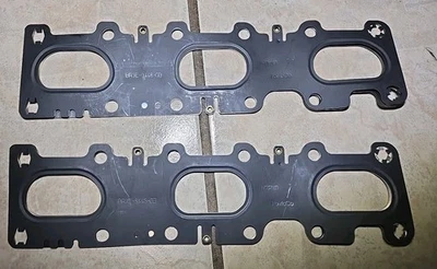 FORD 3.7L EXHAUST MANIFOLD GASKETS  FOMOCO BR3E-9448  - Image 1 of 4