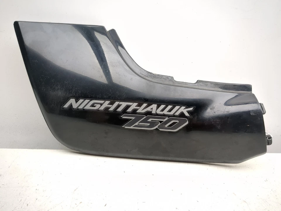 91-03 Honda CB750 Nighthawk 750 lado izquierdo panel de cubierta de asiento inferior 83700-MW3-6700 Foto 1 de 4