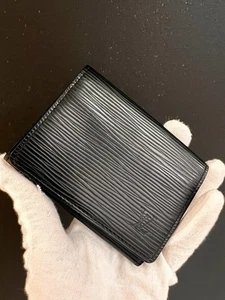 Louis Vuitton Black Epi Leather Card Holder size 4.2*3 - Picture 1 of 4