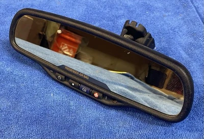 03-06 Escalade Silverado Sierra Tahoe Yukon Rear View Mirror Auto Dim Temp T12 - Image 1 of 4