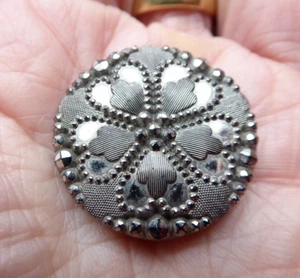 Victorian Black Glass Silver Lustre Hearts Antique Button Box Shank 26mm - Picture 1 of 5