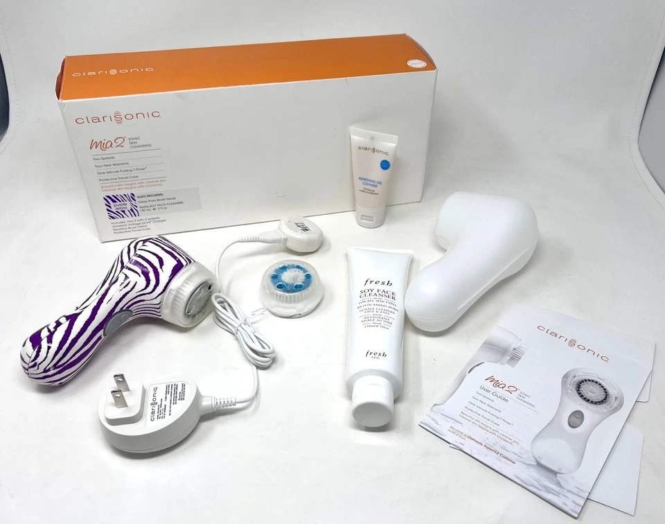 Clarisonic Mia 2 System impresión de cebra púrpura con limpiador de soja fresca, limpiador en gel Foto 1 de 1