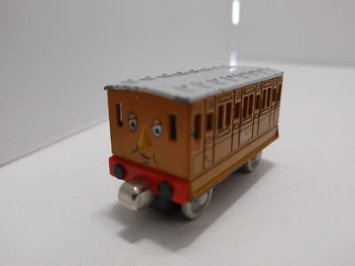 Thomas & Friend Take Along N Play Die Cast Metal Train Clarabel Car 2002 Foto 1 de 4