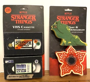 STRANGER THINGS Küchenschwämme Konvolut: VHS Kassette und Dart & Demogorgon NEU - Bild 1 von 8