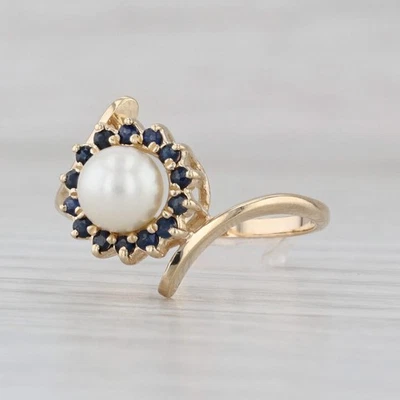 Anillo de derivación con halo de zafiro azul perla cultivada oro amarillo de 14 k talla 7,25 Foto 1 de 4