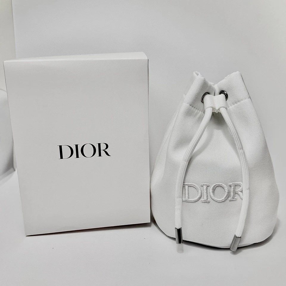 Bolso Bucket Pouch Dior Blanco Foto 1 de 1