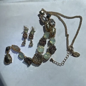 Charlie Charming Necklace Earrings Matching Set Signature Costume - Picture 1 of 6