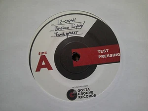 ONE SIDED TEST PRESSING 7" 45 RECORD/EARTHGRAZER/BROKEN LIGHTS/2013 ALT ROCK - Picture 1 of 2