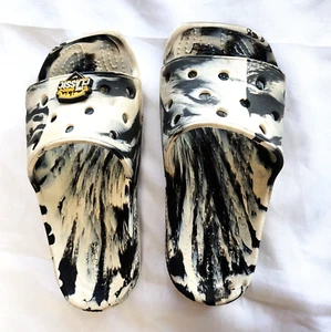 Crocs Classic Marbled The 2022 classic Slide Sandals Men's 6 /Women's 8 Shoes - Picture 1 of 13
