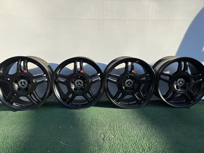 JUEGO DE RUEDAS MERCEDES BENZ C32 SLK32 CLK320 AMG 17" NEGRO SATINADO GENUINO DE FÁBRICA OEM Foto 1 de 4