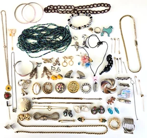 60+ Piece Vintage Junk Lot Damaged Costume Jewelry Parts Repairs Harvest Destash - Picture 1 of 24