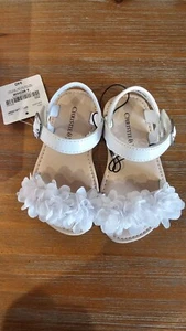 New Adorable White Toddler Girls Size 6 Sandals Shoes - Picture 1 of 6