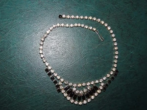15" RHINESTONE CHOKER NECKLACE CLEAR & BLACK VINTAGE 1950s SILVER TONE - Picture 1 of 2