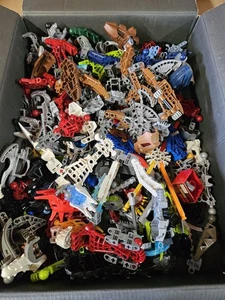 Bionicle Ersatzteile Lot - gemischt 1-2 kg unbekannte Sets/Serien + andere KNex + Lego Teile - Bild 1 von 11