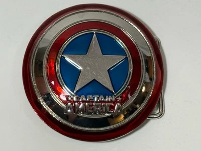 Hebilla de cinturón de metal escudo Capitán América Marvel usada Foto 1 de 4