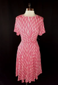 NEW TORRID Plus Size 0 0X A-Line Dress Pink White Short Sleeve Stretch Pockets - Picture 1 of 5