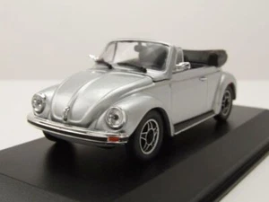 VW 1303 Maggiolino Cabrio 1979 Argento Modellino 1:43 Maxichamps - Foto 1 di 9