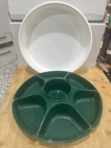 New Tupperware Divided Vegetable Party Serving Center Tray #1665 Hunter Green * - Picture 1 of 5
