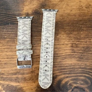 Michael Kors White And Gray Apple Watch Band - Zdjęcie 1 z 7