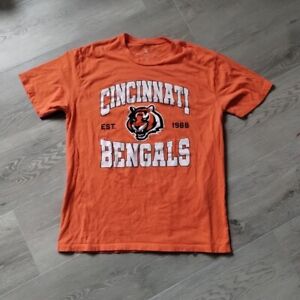 Cincinnati Bengals Shirt L Short Sleeve Crew Neck Orange Black White Spell Out
