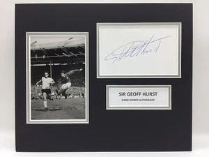 RARE Sir Geoff Hurst England Signed Photo Display + COA 1966 WORLD CUP FINAL - Picture 1 of 3