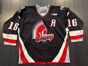 Bauer Shawn Limpright Moose Jaw Warriors Signed Game Worn Used CHL Jersey