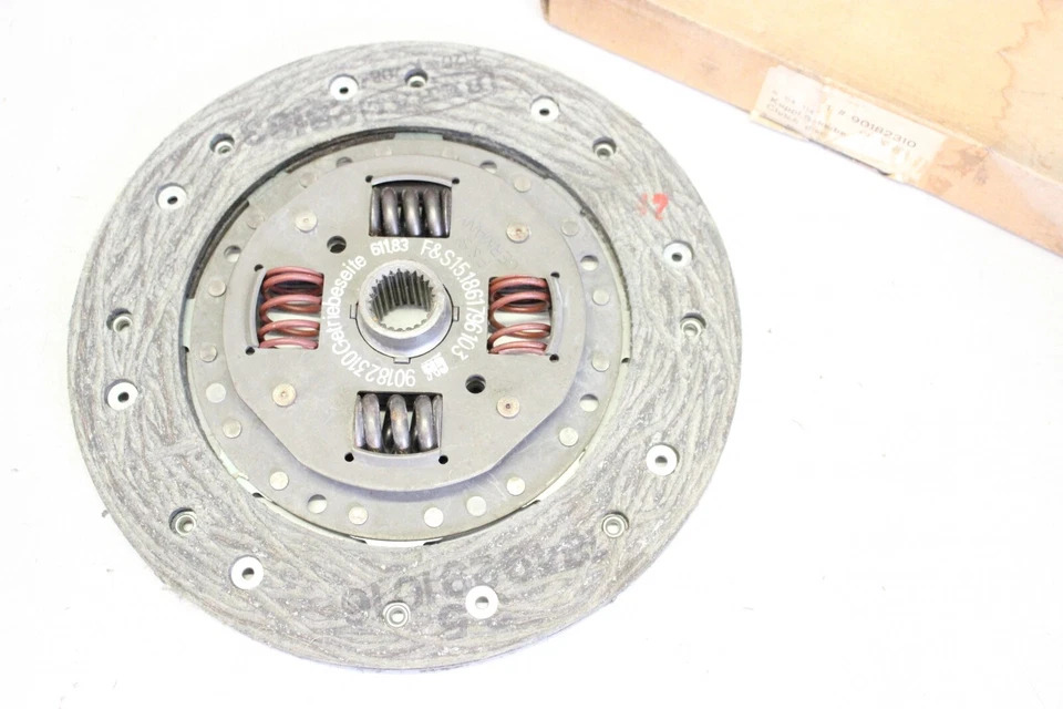 ORIGINAL OPEL  Astra D Mk1 1.8  Kupplungsscheibe 90006541 OVP - Bild 1 von 1