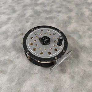 Vintage Shakespeare 1095 Fly Fishing Reel with Line - Picture 1 of 5