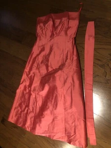 Trägerloses Seidenkleid Größe 4.  Koralle.  Cocktail, Brautjungfer, Party, Hochzeitsgast - Bild 1 von 5