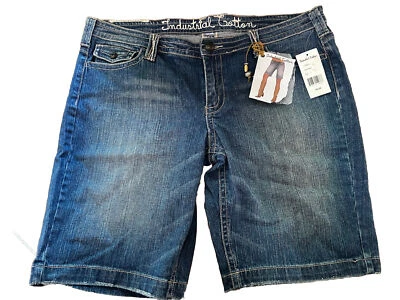 Bermudas de mezclilla para jóvenes de algodón industrial 17 nuevas con etiquetas Foto 1 de 4