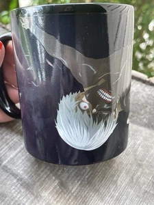 Funimation Tokyo Ghoul tazza caffè cambia colore sensibile al calore Kaneki Ken 10 oz - Foto 1 di 13