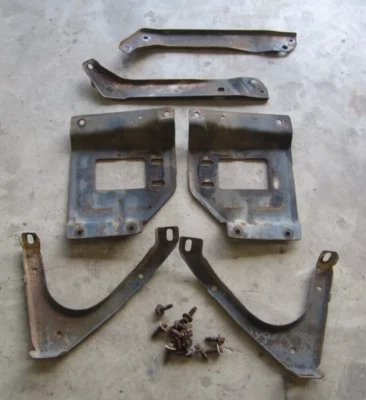 Комплект кронштейнов для крепления переднего бампера 1999 - 2004 Ford F250 F350 F450 от оригинального производителя Excursion - Изображение 1 из 4