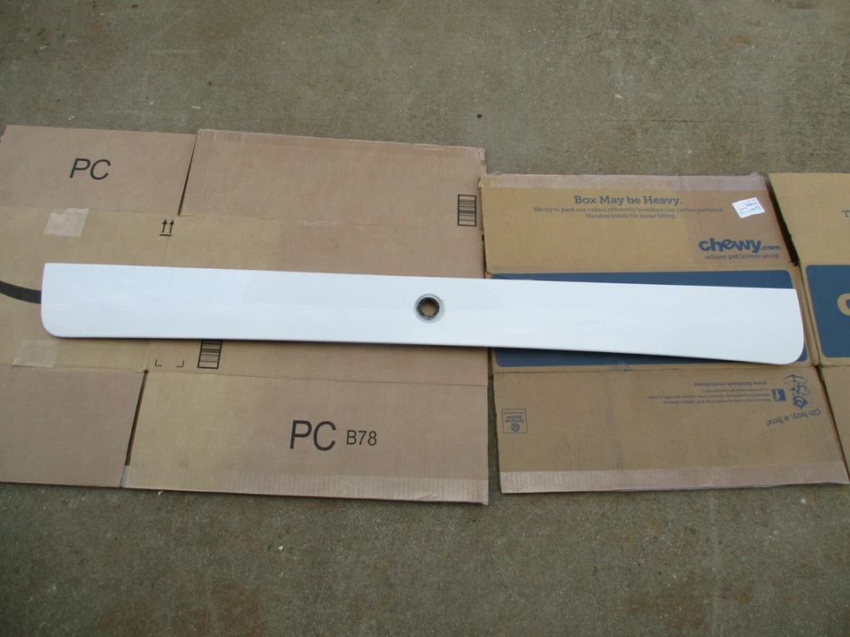 Dodge Ram 1500 2013 2014 2015 2016 2017 2018 caja de almacenamiento moldura panel de apliques diestro Foto 1 de 4