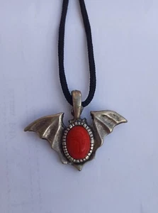 COLLANA CIONDOLO METALLO ALI PIPISTRELLO GEMMA C142 - Imagen 1 de 2