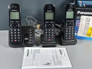 Telefon bezprzewodowy Panasonic KX-TGC263 - opakowanie 3 szt. w pudełku - Zdjęcie 1 z 4